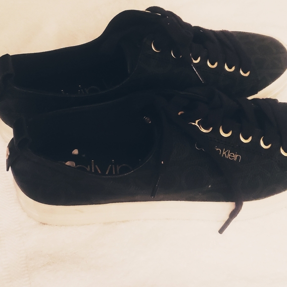 Calvin Klien Michaela 2 Size 8.5 - Picture 5 of 5